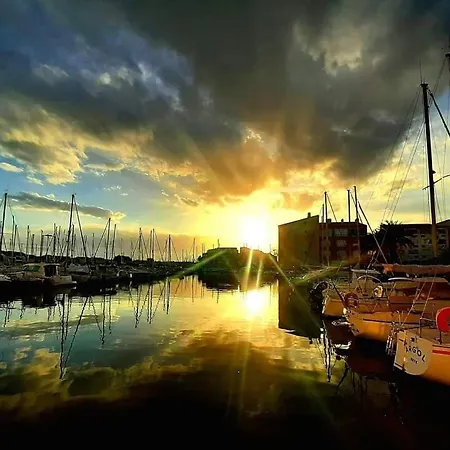 Cap D'agde Port Lano T2 Clim, Piscine, Tennis Et Parking Апартаменты *