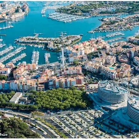 Cap D'agde Port Lano T2 Clim, Piscine, Tennis Et Parking Апартаменты *